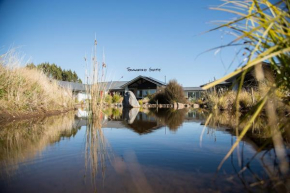 Отель Tongariro Suites  Охакуне